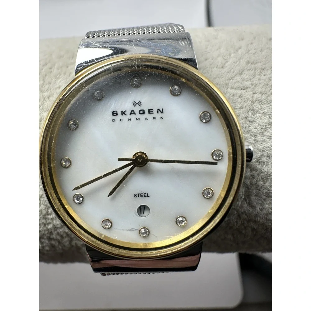 Skagen 355SSSG Ladies MOP Watch New Battery 26MM 8